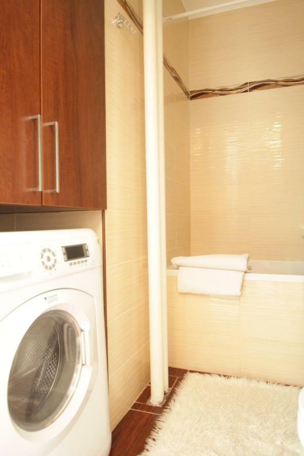 Happy Home Krochmalna Apartment Варшава Екстер'єр фото